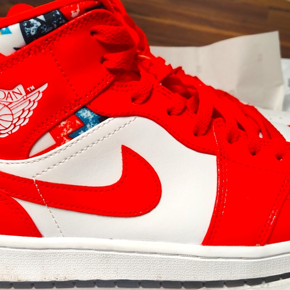 Jordan 1 Mid Barcelona sweater red patent size 10.5 mens